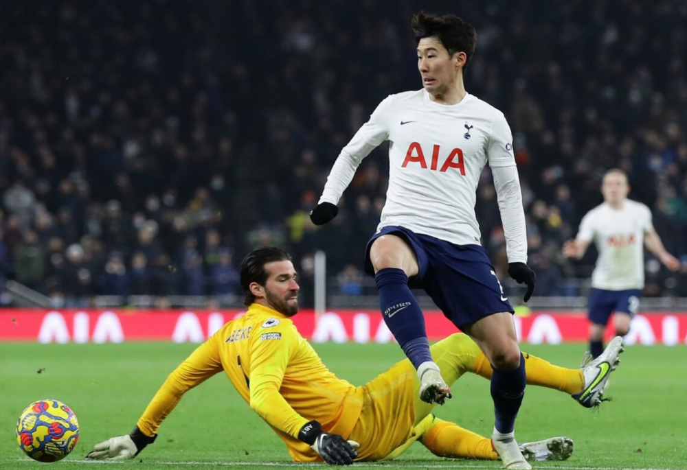  门兴格拉德巴赫客场逼平莱比锡收获平局